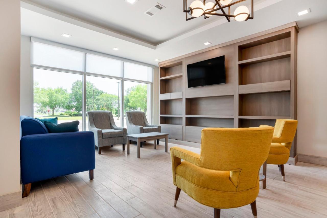 Comfort Inn & Suites Destin Near Henderson Beach Мирамар Бийч Екстериор снимка
